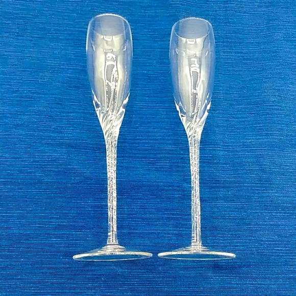 COPY- 2 Lenox Encore Clear Millennium Edition Champagne Flutes. Disc Pattern - Picture 6 of 10